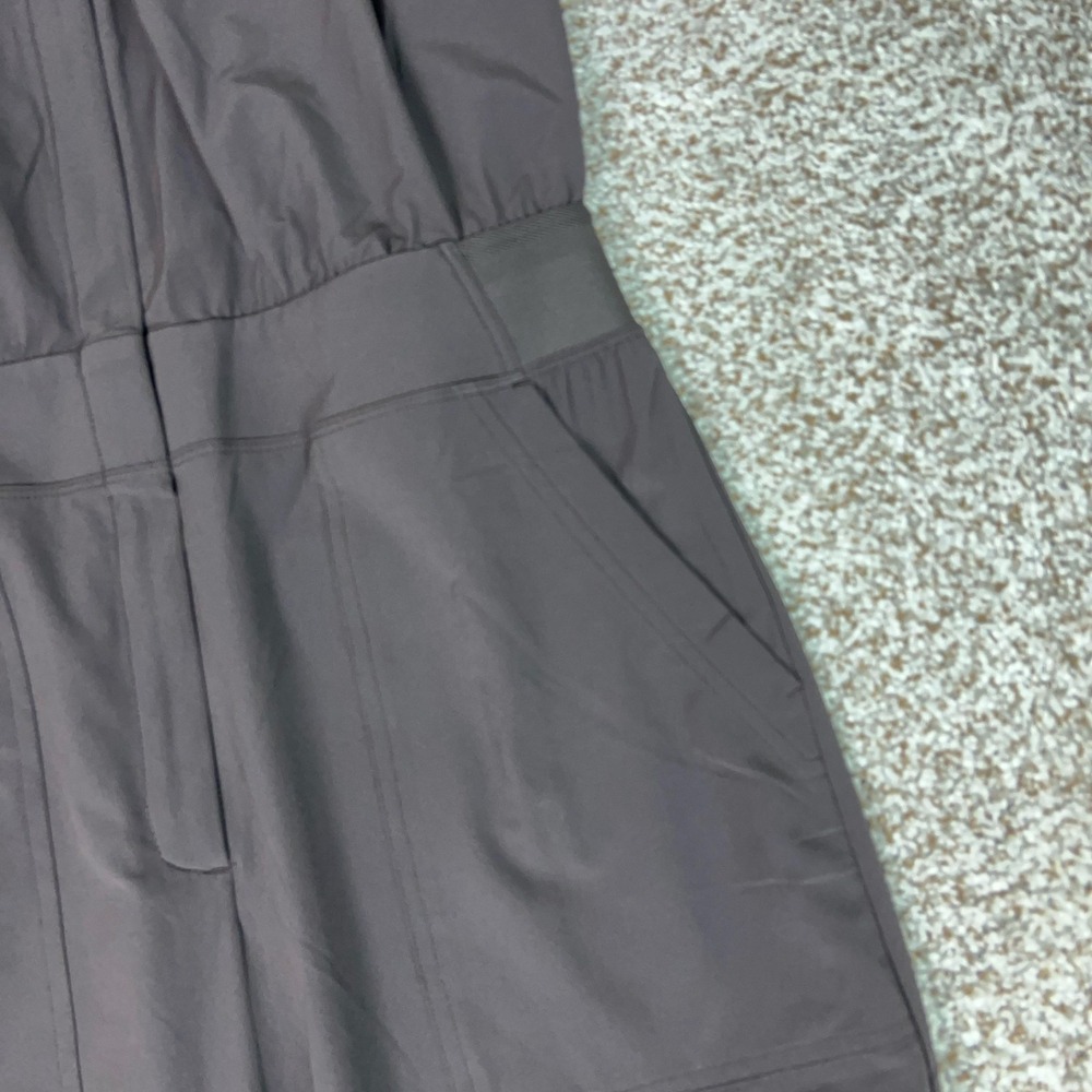Athleta Jumpsuit Womens 10 Gray Brooklyn Utility Wide Leg Zip Pockets Travel - Picture 3 of 16